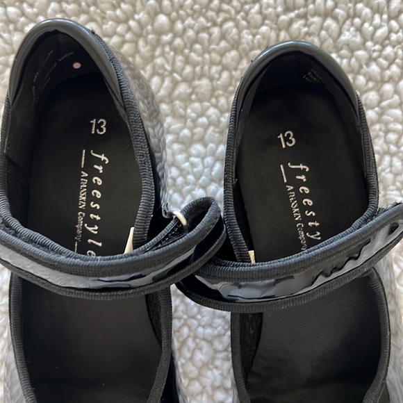 Girls Freestyle Tap Shoes | Size 13 - Picture 6 of 6